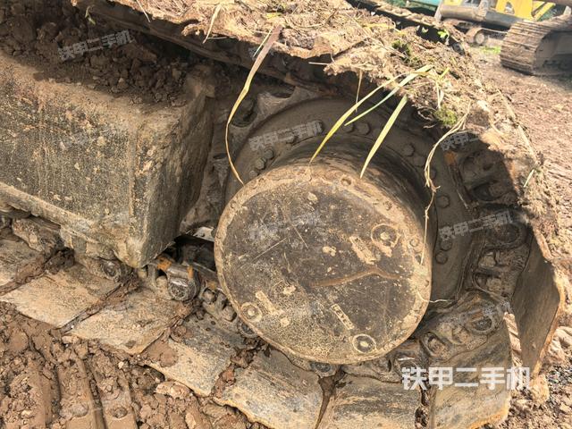 左導(dǎo)向輪（行走機(jī)構(gòu)）