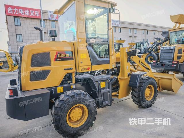 右后45°(整機(jī)外觀) 右后45°(整機(jī)外觀)