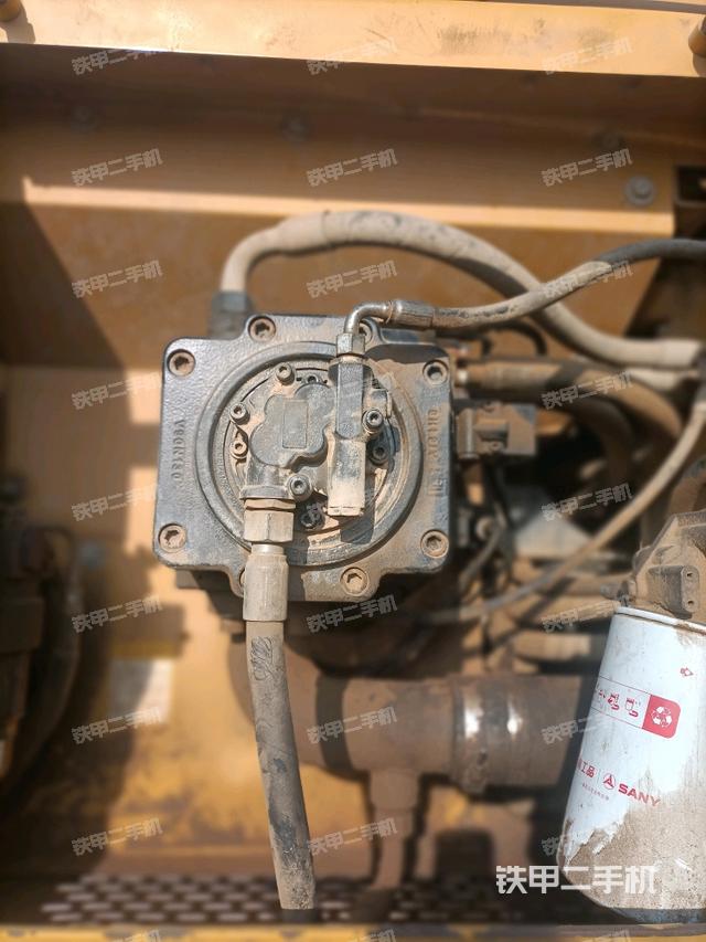 液壓泵室（大件艙室）