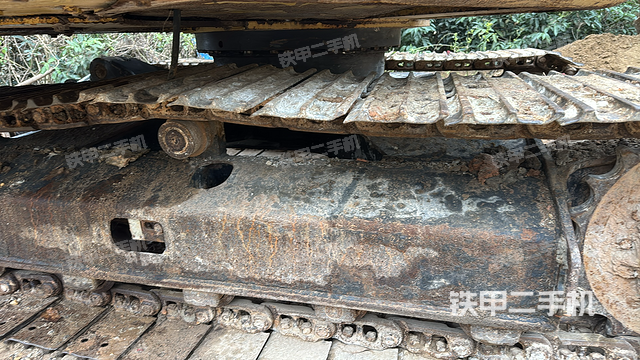 单侧履带整体（整机外观）