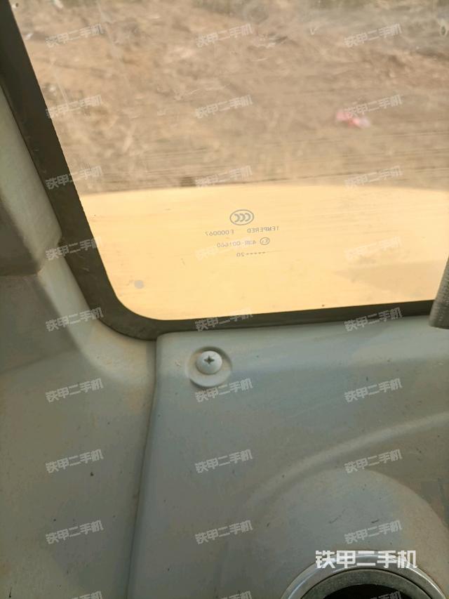 后窗玻璃角標(biāo)（駕駛室部分）