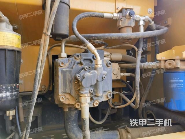 液壓泵斜45?左（大件艙室）