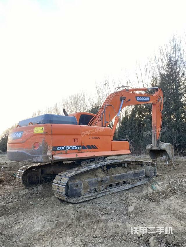 整機右后45°（整機外觀）