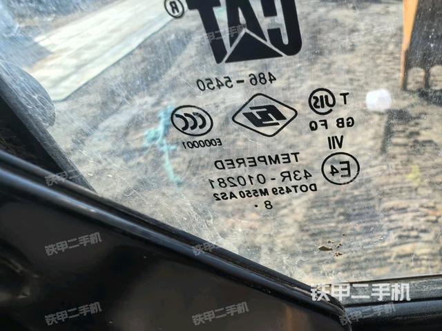 后窗玻璃角標(biāo)（駕駛室部分）