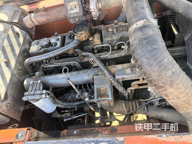 氣門(mén)室蓋螺絲特寫(xiě)(上車(chē)部件) 氣門(mén)室蓋螺絲特寫(xiě)(上車(chē)部件)