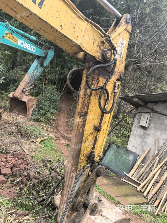 小臂整體左后（工作和回轉(zhuǎn)裝置）