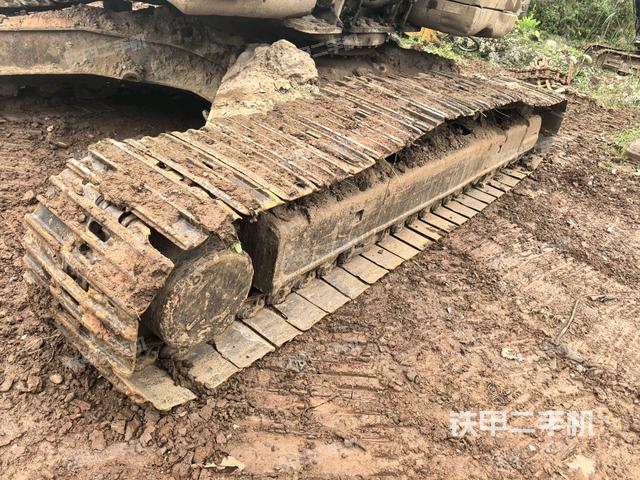 左側(cè)履帶整體?（行走機(jī)構(gòu)）