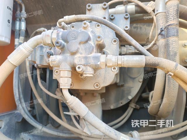 液壓泵室(大件艙室) 液壓泵室(大件艙室)