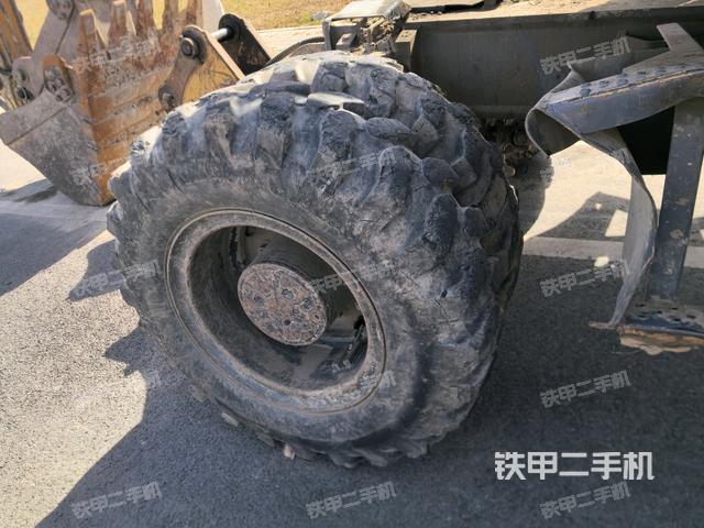 右驅(qū)動輪(行走機構(gòu)) 右驅(qū)動輪(行走機構(gòu))