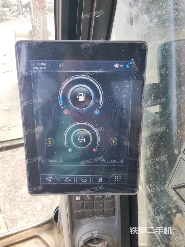 顯示屏?(駕駛室部分) 顯示屏?(駕駛室部分)