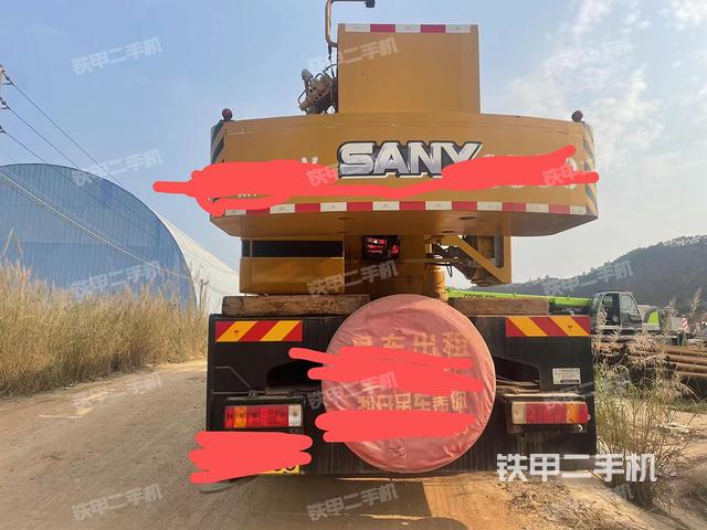 三一重工QY25C起重机的设备实拍-第4张实拍照片
