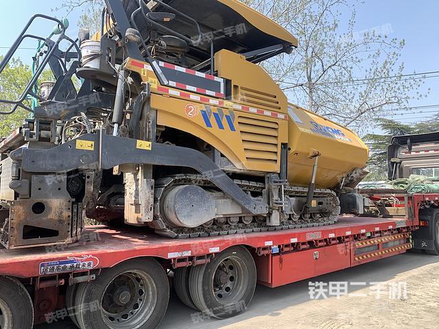 整机右侧（设备外观及核心部件）