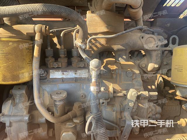發(fā)動機整體俯視(整機外觀) 發(fā)動機整體俯視(整機外觀)