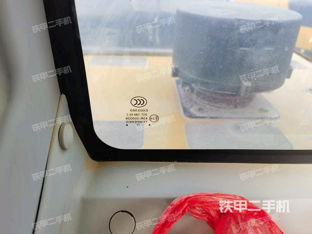 后窗玻璃角標(biāo)（駕駛室部分）