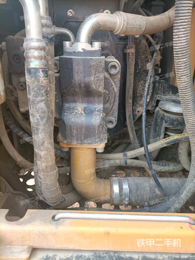 液壓泵室（大件艙室）