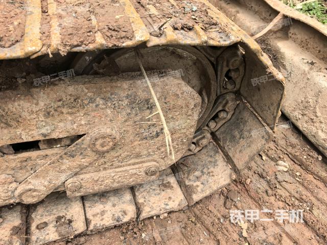 右驅(qū)動(dòng)輪（行走機(jī)構(gòu)）