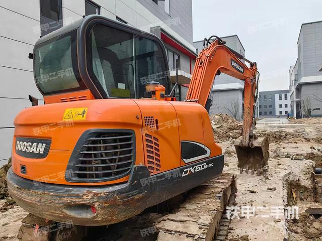 整機右后45°（整機外觀）