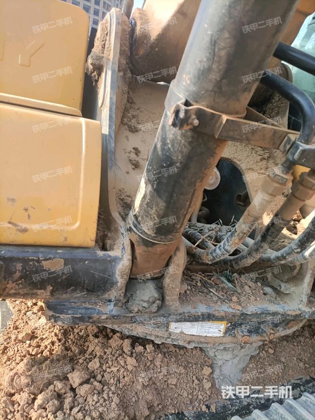 大臂根部?斜視（工作和回轉(zhuǎn)裝置）