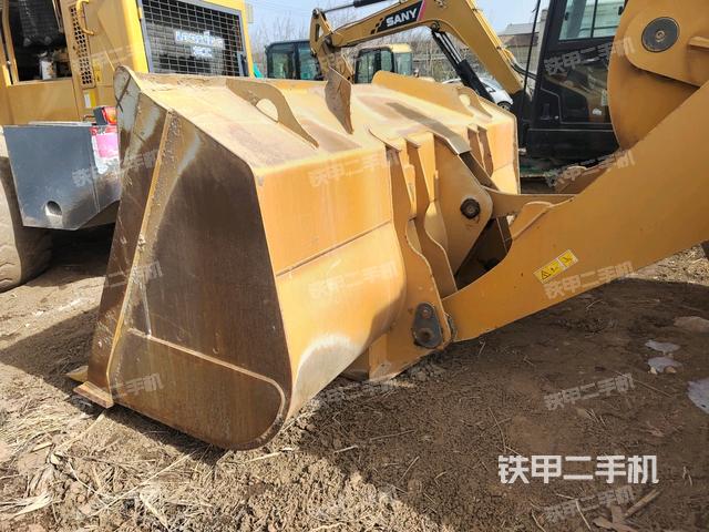 工作裝置整體（整機(jī)外觀及大件）