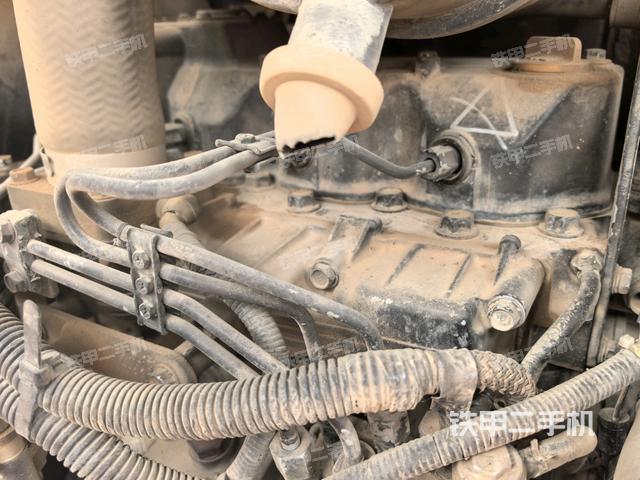 發(fā)動(dòng)機(jī)室（上車部件）