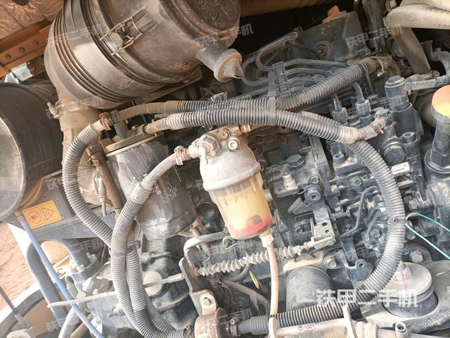 發(fā)動(dòng)機(jī)室（上車部件）