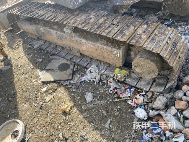 單側履帶整體（整機外觀）