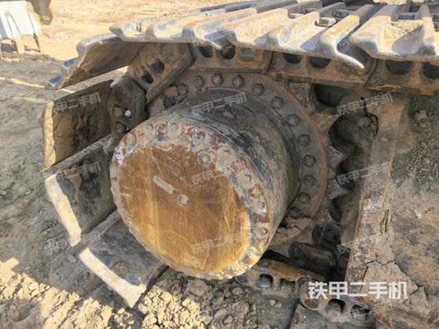 左側(cè)行走馬達(dá)蓋板(行走機(jī)構(gòu)) 左側(cè)行走馬達(dá)蓋板(行走機(jī)構(gòu))