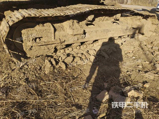 左側(cè)行走馬達(dá)蓋板(行走機(jī)構(gòu)) 左側(cè)行走馬達(dá)蓋板(行走機(jī)構(gòu))