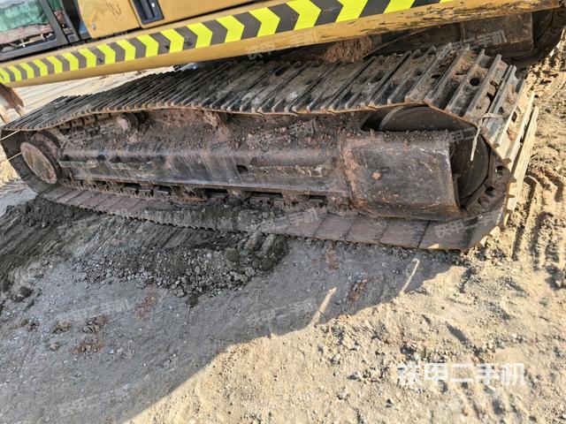 左側(cè)履帶整體?（行走機(jī)構(gòu)）