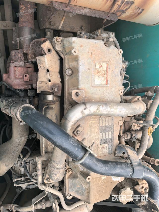 氣門室蓋螺絲特寫（上車部件）