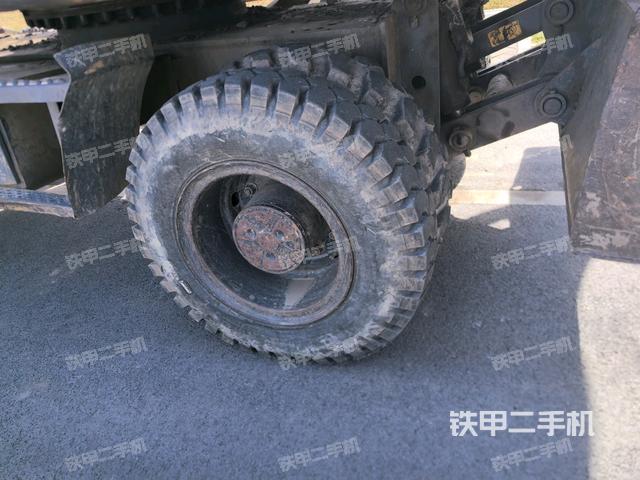 左驅(qū)動輪(行走機構(gòu)) 左驅(qū)動輪(行走機構(gòu))