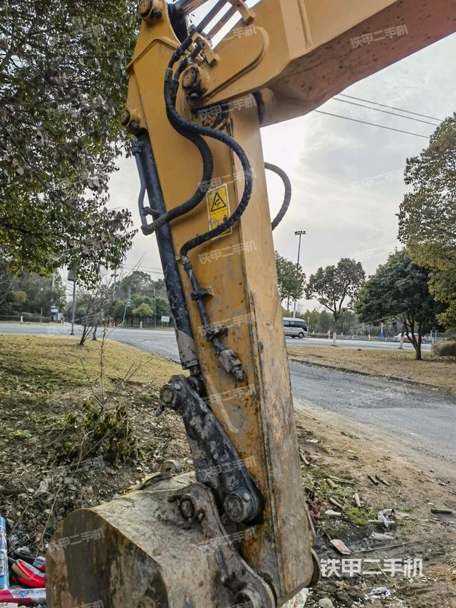 小臂整體左后（工作和回轉(zhuǎn)裝置）