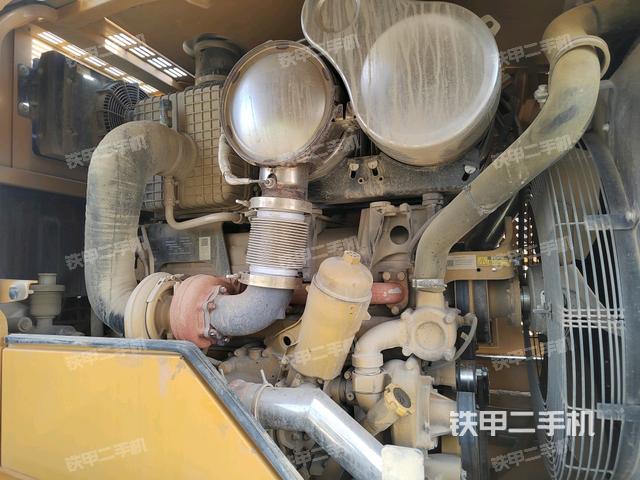 發(fā)動(dòng)機(jī)左側(cè)（整機(jī)外觀及大件）