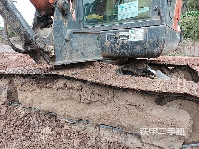 单侧履带整体（整机外观）