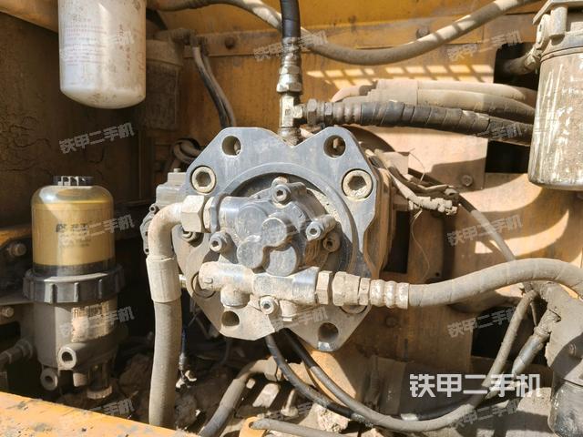 液壓泵斜45?左（大件艙室）