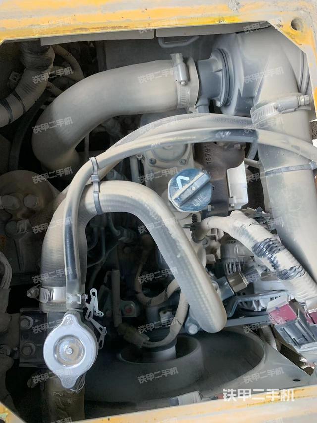 發(fā)動(dòng)機(jī)整體俯視(整機(jī)外觀) 發(fā)動(dòng)機(jī)整體俯視(整機(jī)外觀)