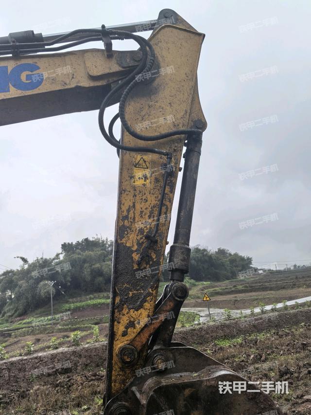 小臂整體左后（工作和回轉(zhuǎn)裝置）