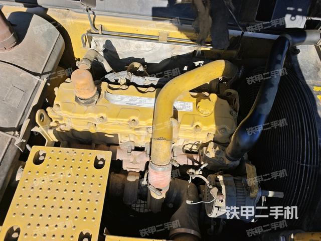 發(fā)動(dòng)機(jī)整體俯視(整機(jī)外觀) 發(fā)動(dòng)機(jī)整體俯視(整機(jī)外觀)