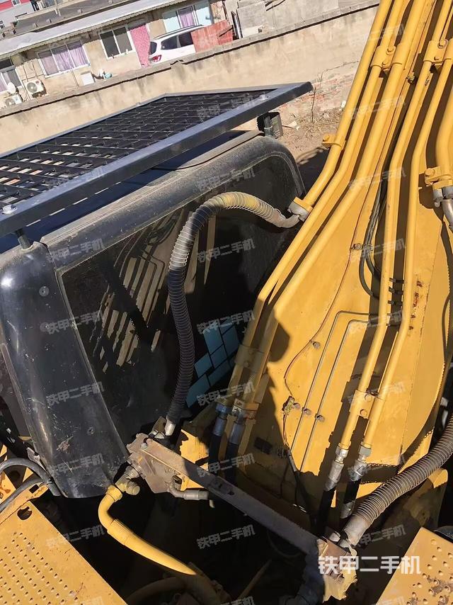 駕駛室頂部（整機(jī)外觀）