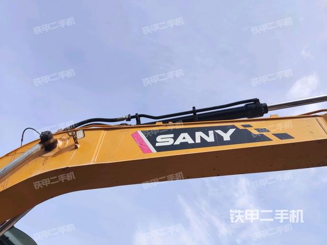 大臂整體?右側(cè)(工作和回轉(zhuǎn)裝置) 大臂整體?右側(cè)(工作和回轉(zhuǎn)裝置)
