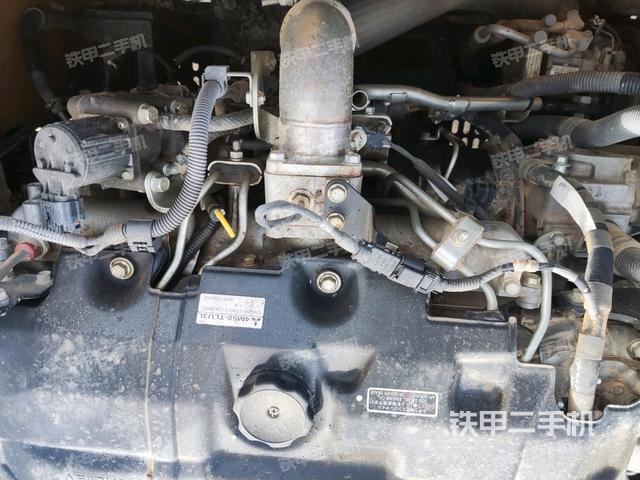 氣門室蓋螺絲特寫(上車部件) 氣門室蓋螺絲特寫(上車部件)