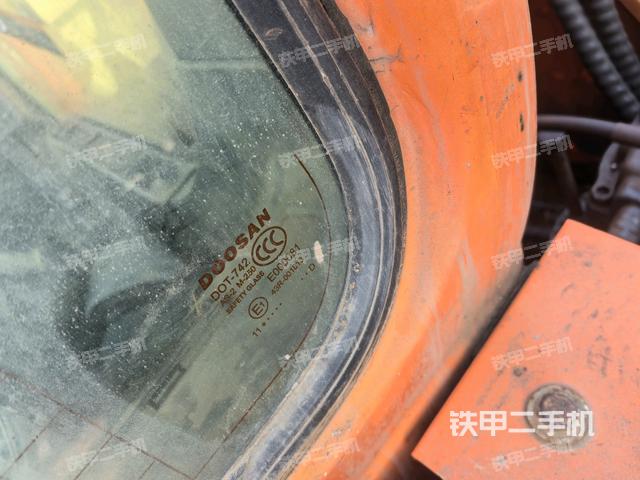 后窗玻璃角標(biāo)(駕駛室部分) 后窗玻璃角標(biāo)(駕駛室部分)