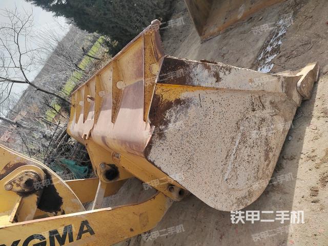 工作裝置整體（整機(jī)外觀及大件）