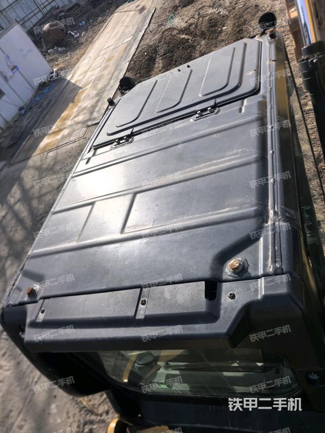 駕駛室頂部俯視（上車部件）