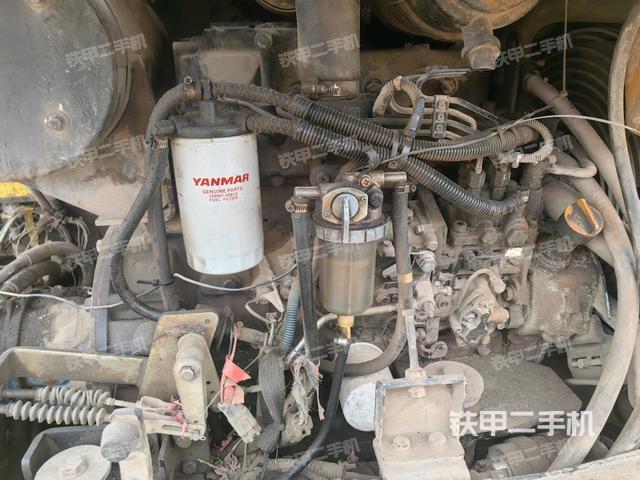 發(fā)動(dòng)機(jī)室（上車部件）