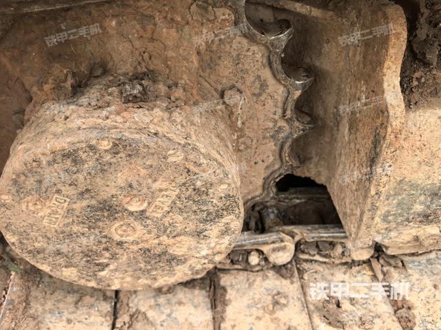 右導(dǎo)向輪（行走機(jī)構(gòu)）