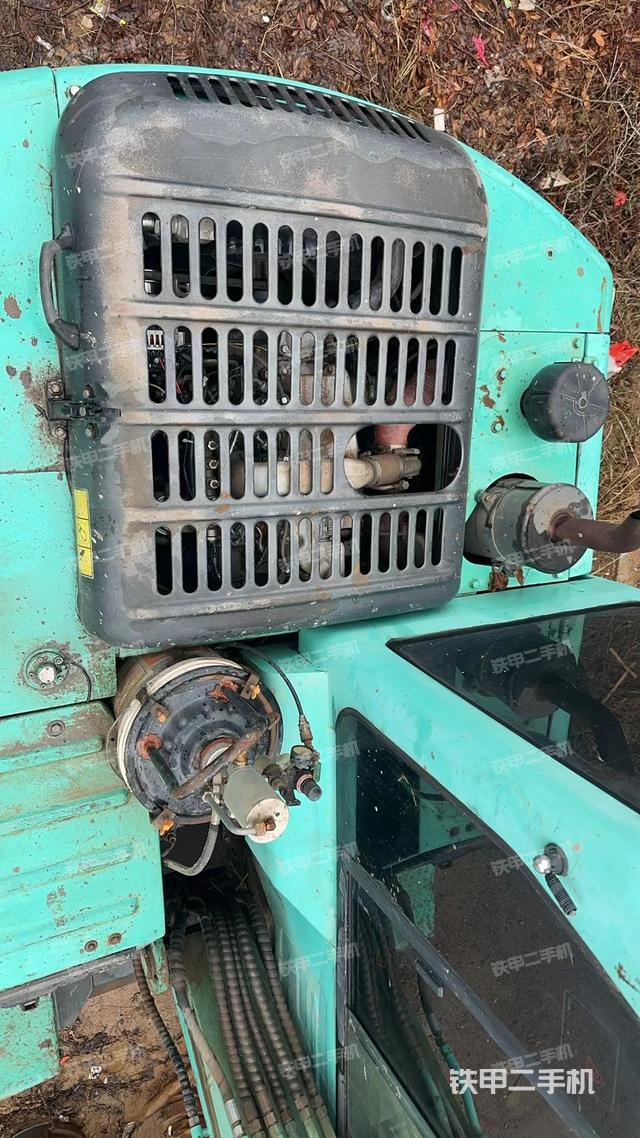 驾驶室整体（整机外观）