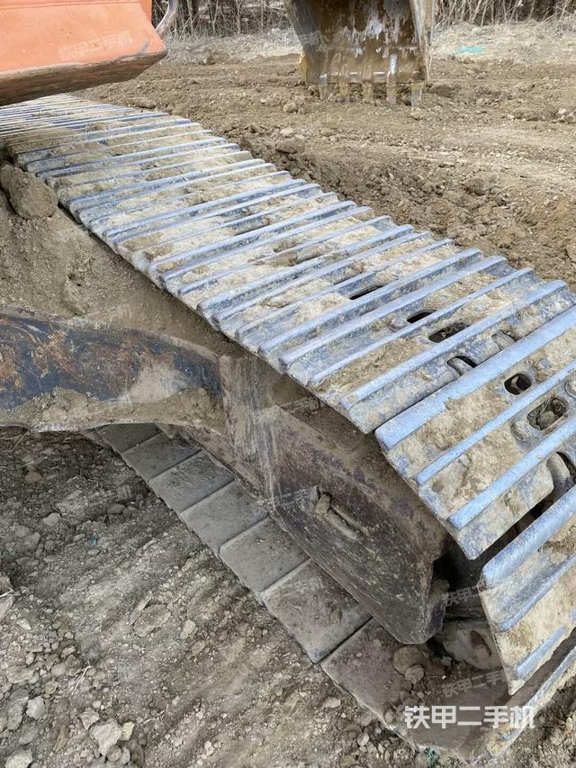 單側(cè)履帶整體（整機外觀）