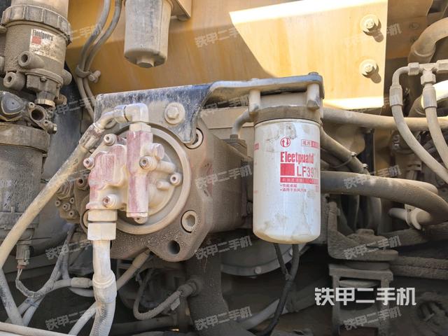 液壓泵斜45?左（大件艙室）