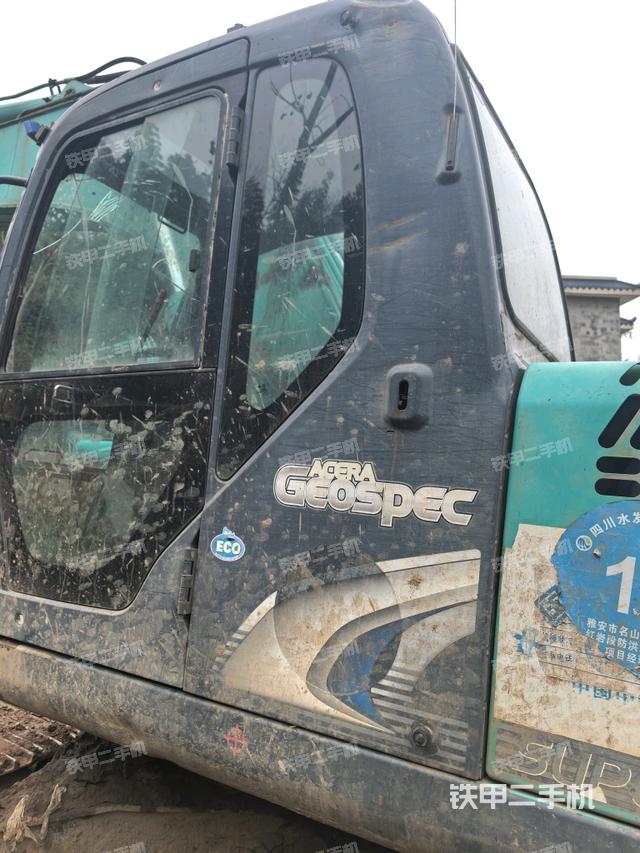 座椅左側(cè)控制臺(tái)/音響/含左手柄（駕駛室部分）